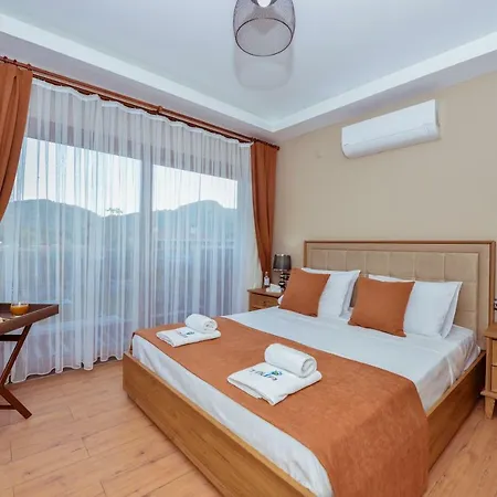 Tala 18 Villa *